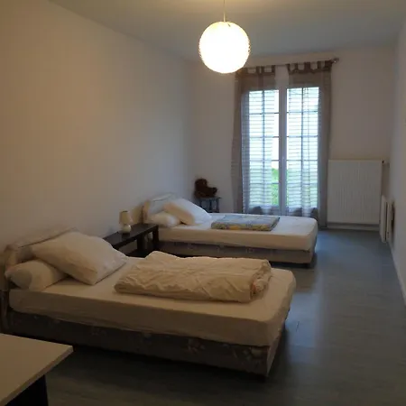 A St Germain D Esteuil 33340